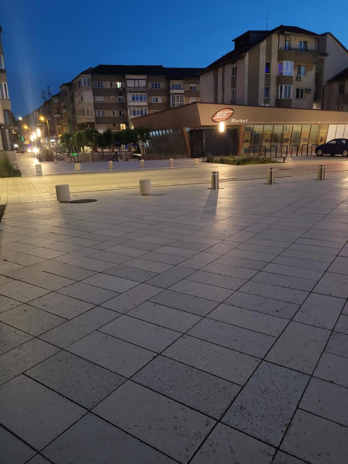 Maya Home Oradea Exterior foto