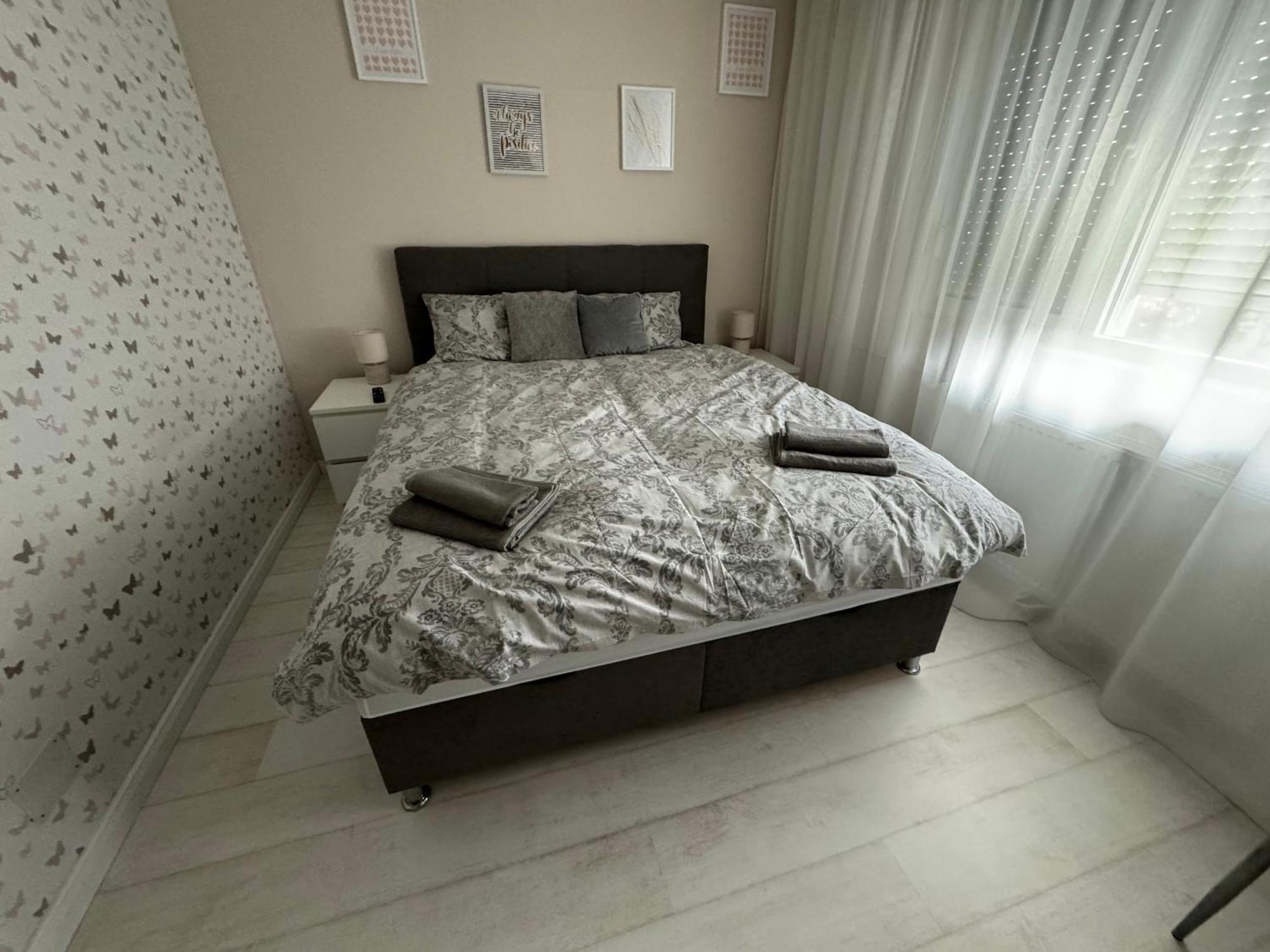 Maya Home Oradea Exterior foto